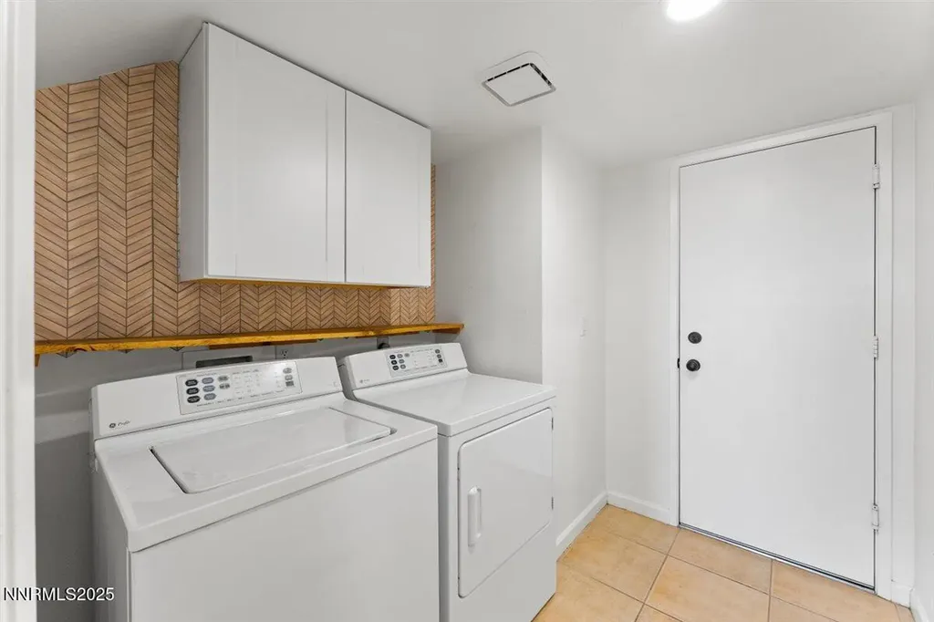 1592 Reno View Reno NV 89523