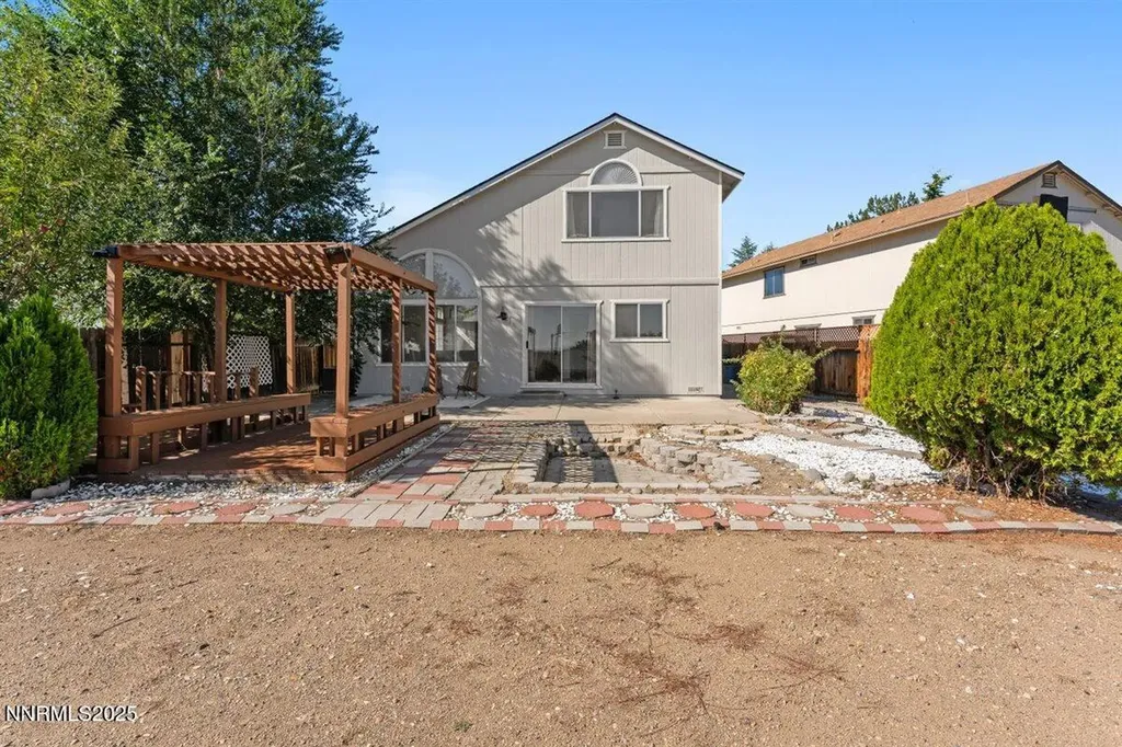 1592 Reno View Reno NV 89523