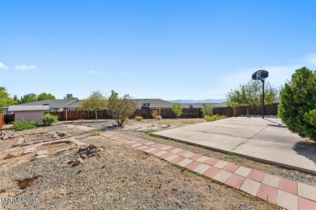 1592 Reno View Reno NV 89523