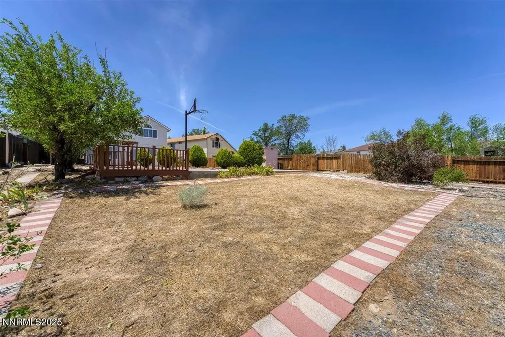 1592 Reno View Reno NV 89523