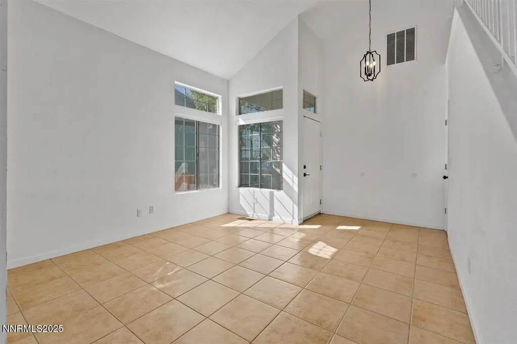 1592 Reno View Reno NV 89523