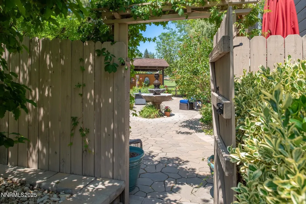 2061 Mountain Vista Reno NV 89519