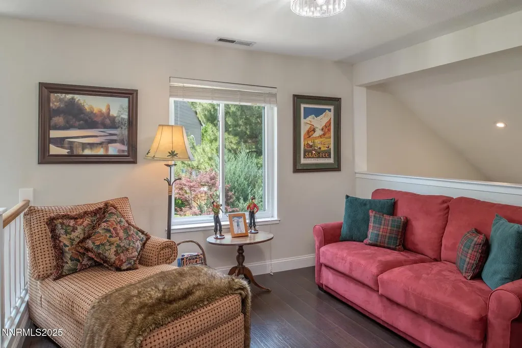 2061 Mountain Vista Reno NV 89519