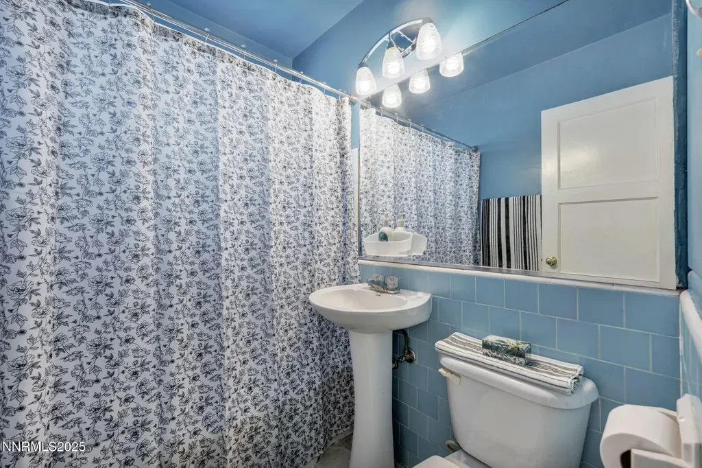 1725 Westfield Reno NV 89509
