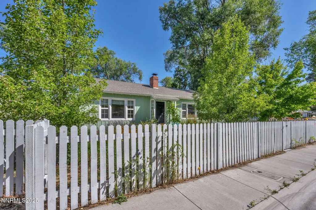 1725 Westfield Reno NV 89509