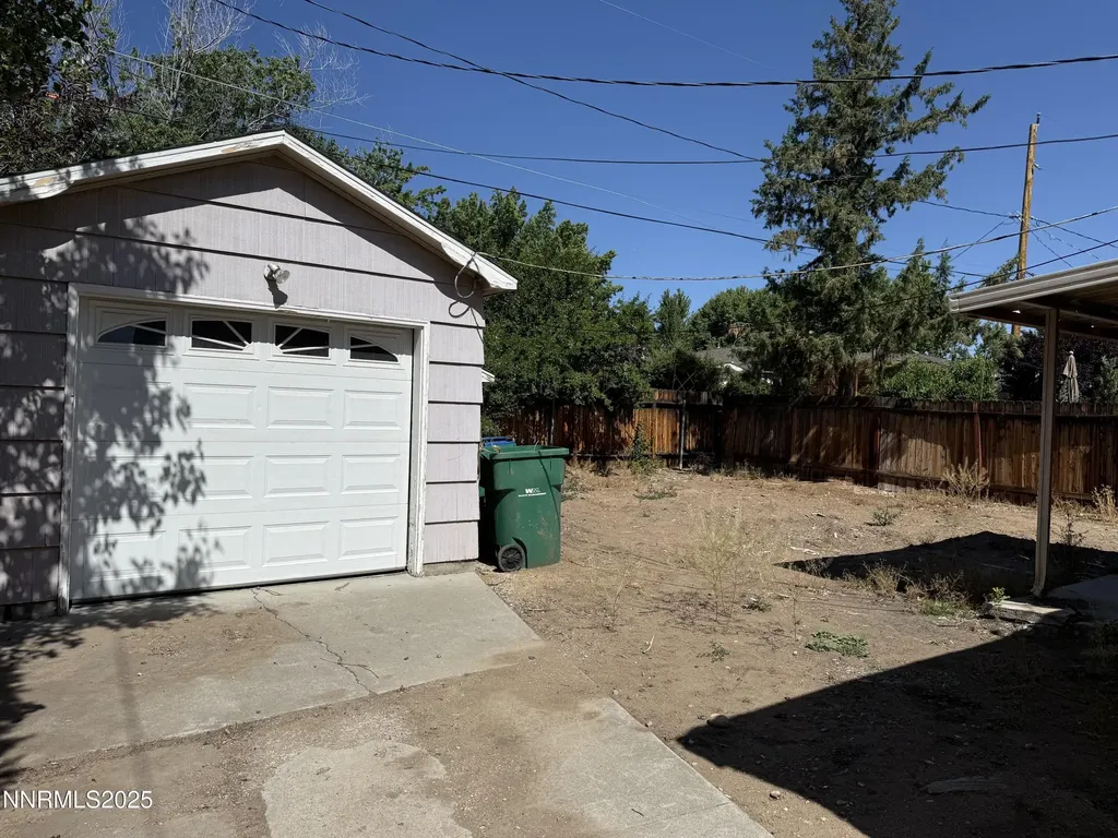 1325 Nixon Reno NV 89509