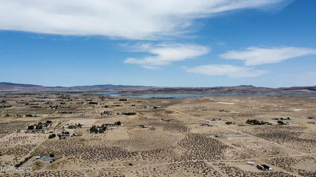 3290 7th Silver Springs NV 89429