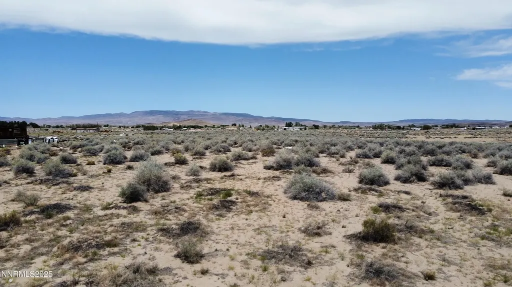 3290 7th Silver Springs NV 89429