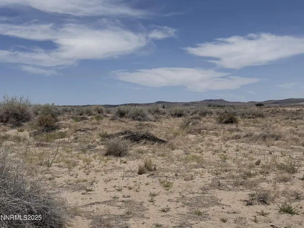 3290 7th Silver Springs NV 89429