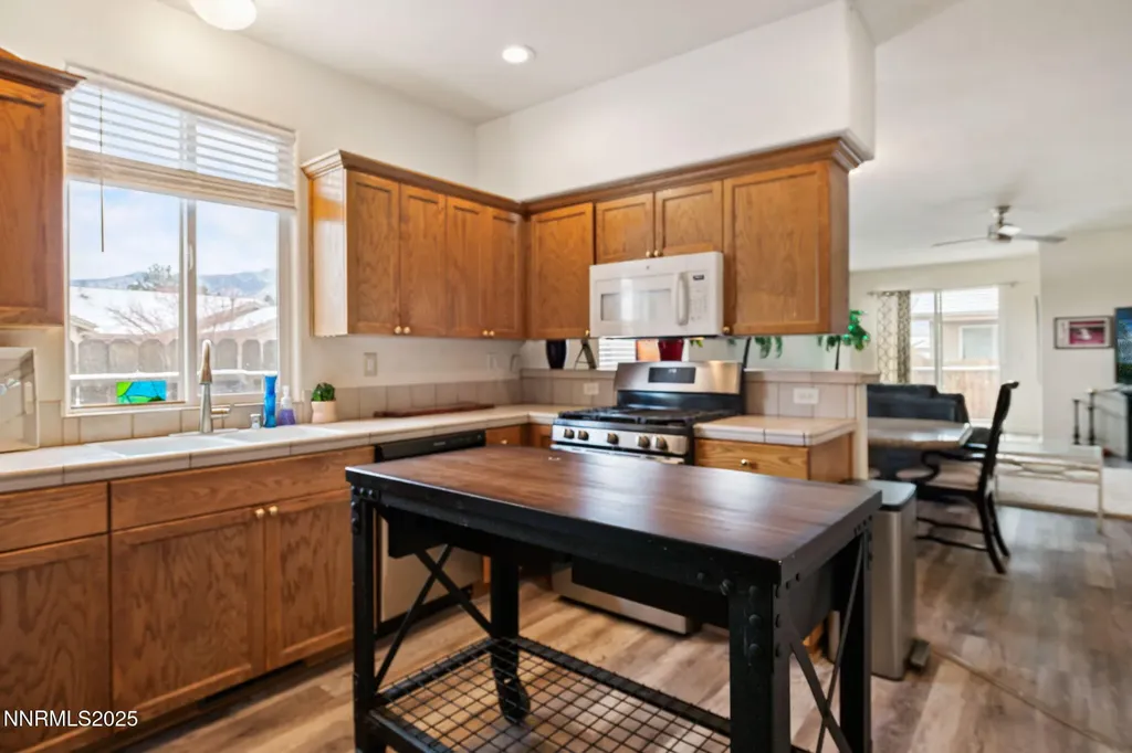 240 Cruden Bay Dayton NV 89403