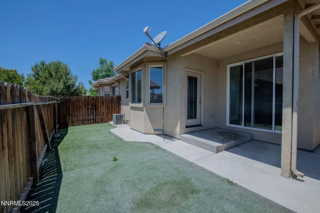 240 Cruden Bay Dayton NV 89403
