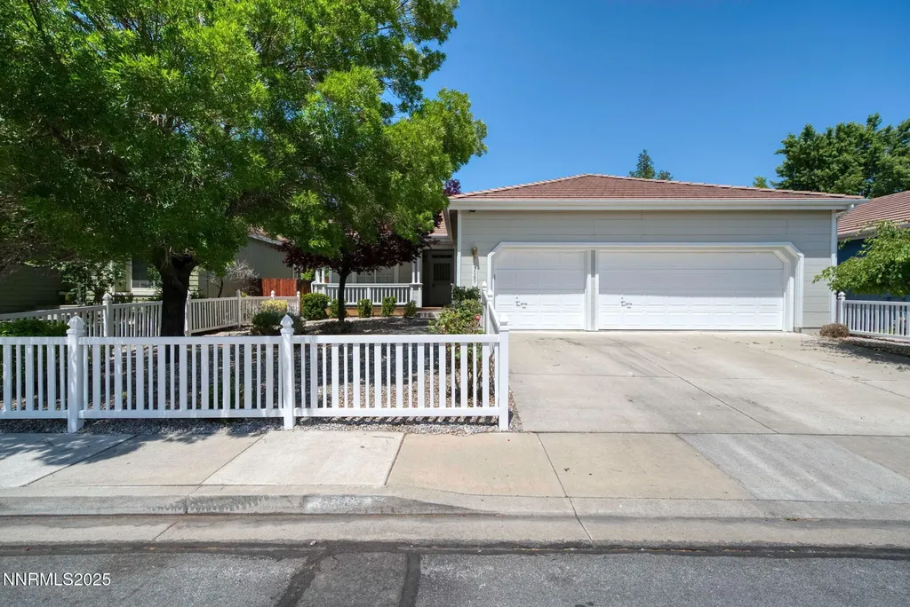 3069 Creekwood Reno NV 89502