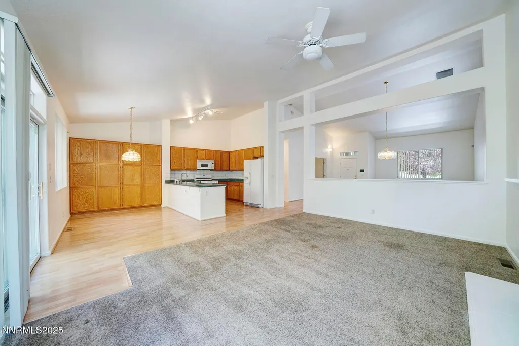 3069 Creekwood Reno NV 89502