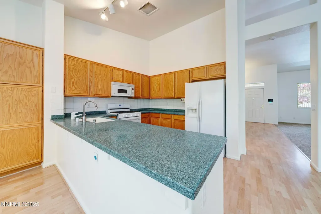 3069 Creekwood Reno NV 89502