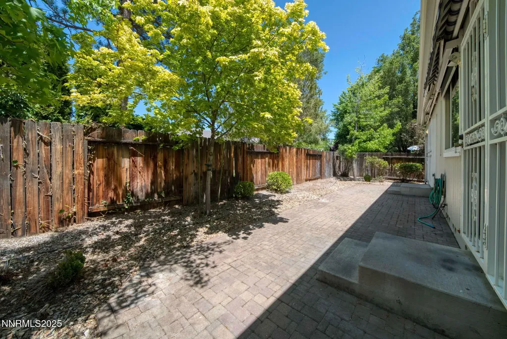 3069 Creekwood Reno NV 89502