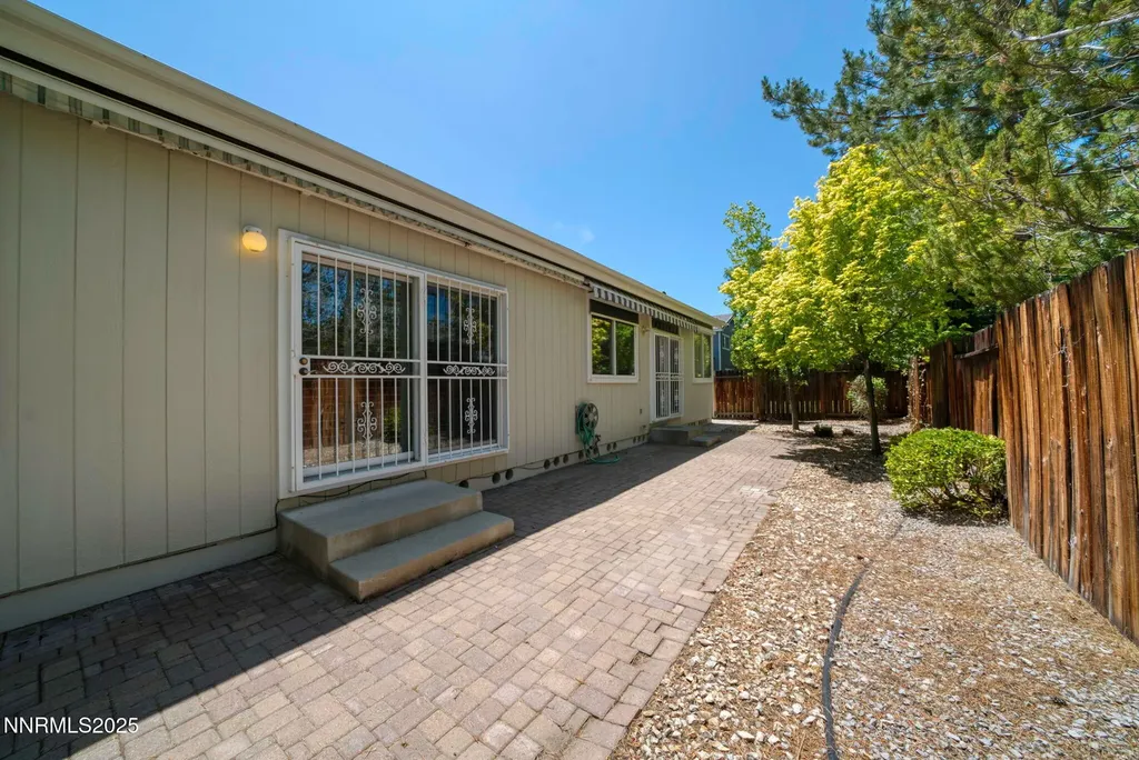 3069 Creekwood Reno NV 89502