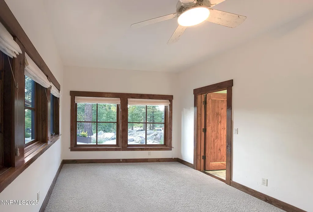 16555 Evergreen Hills Reno NV 89511