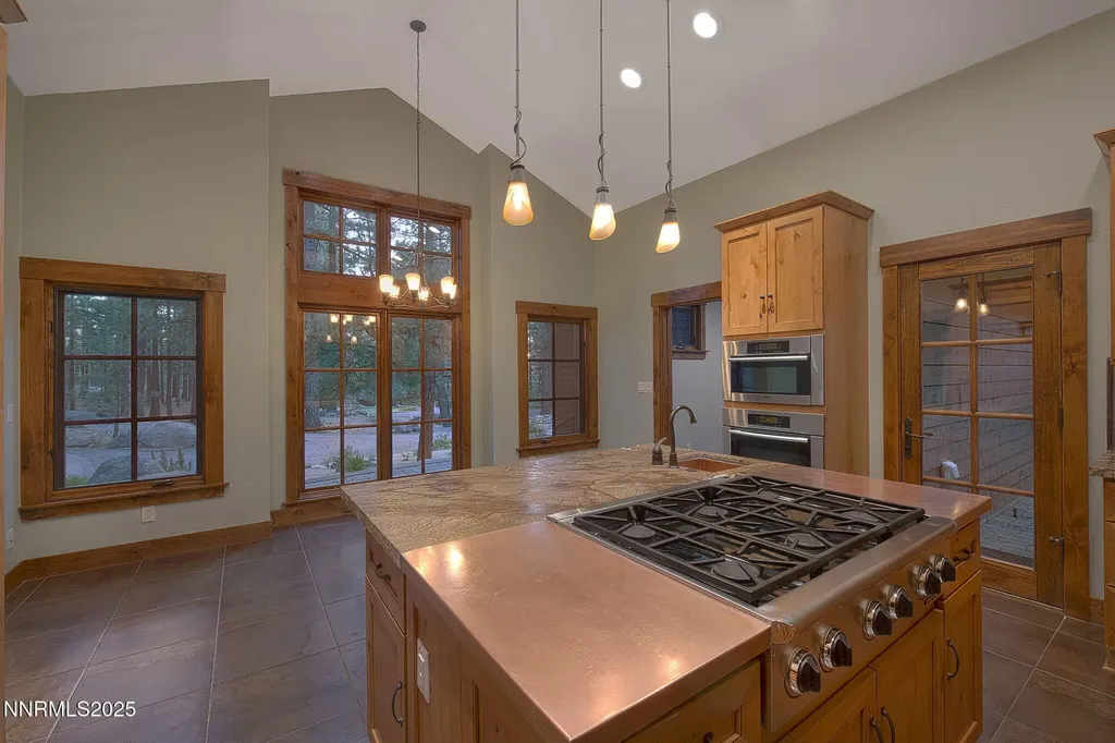 16555 Evergreen Hills Reno NV 89511