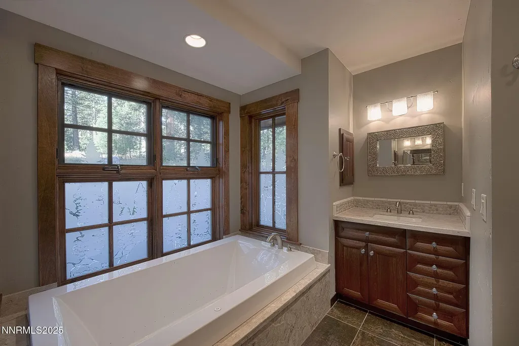 16555 Evergreen Hills Reno NV 89511
