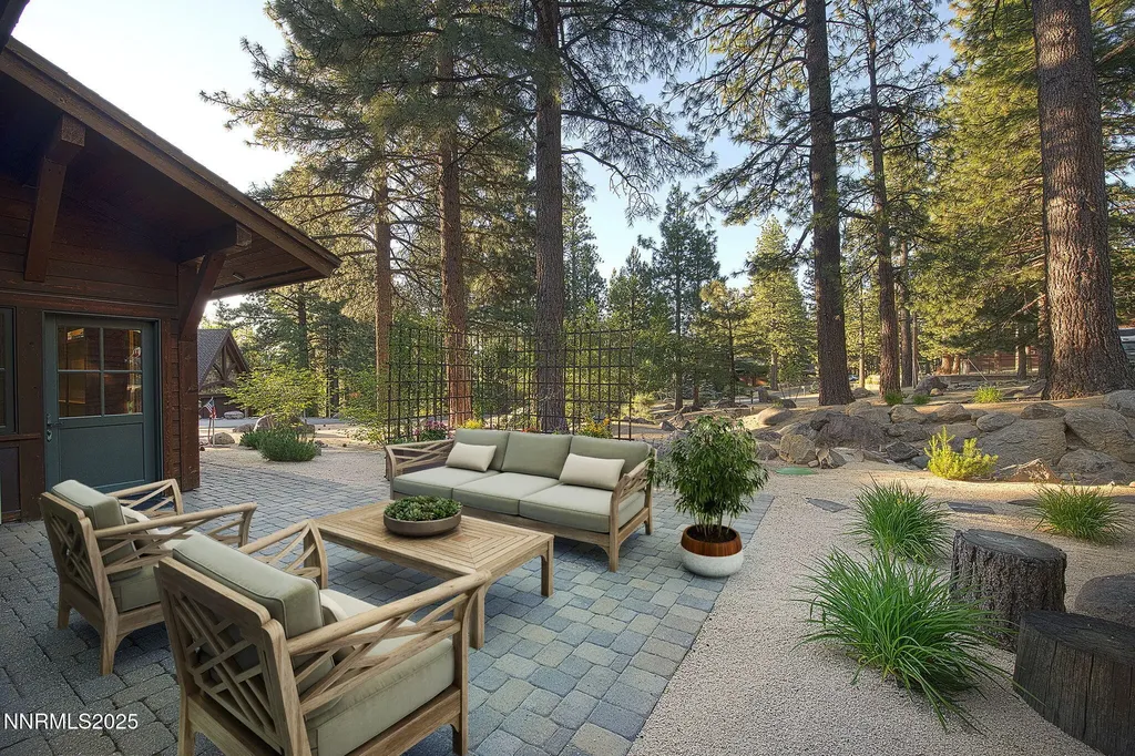 16555 Evergreen Hills Reno NV 89511