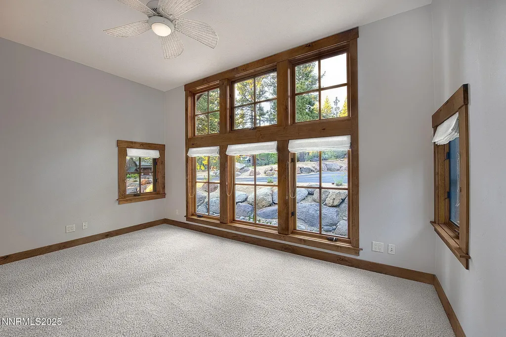 16555 Evergreen Hills Reno NV 89511