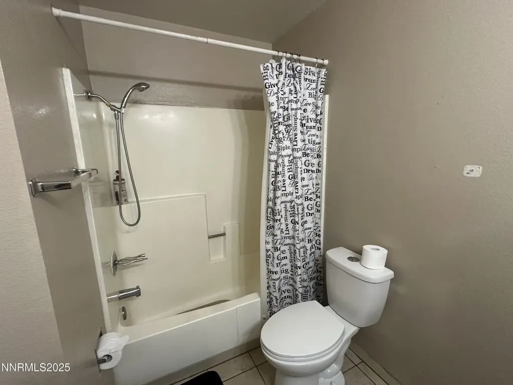 863 Nutmeg Reno NV 89502