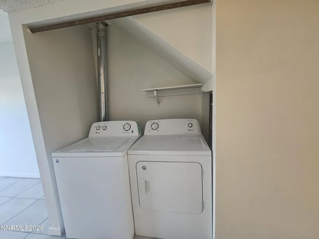 863 Nutmeg Reno NV 89502
