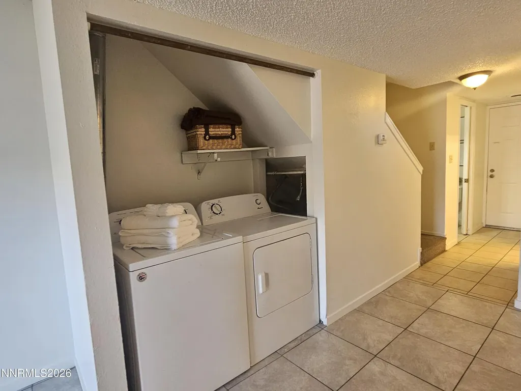863 Nutmeg Reno NV 89502