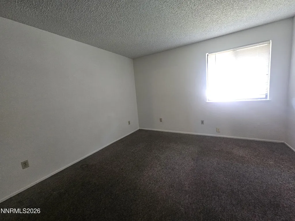 863 Nutmeg Reno NV 89502