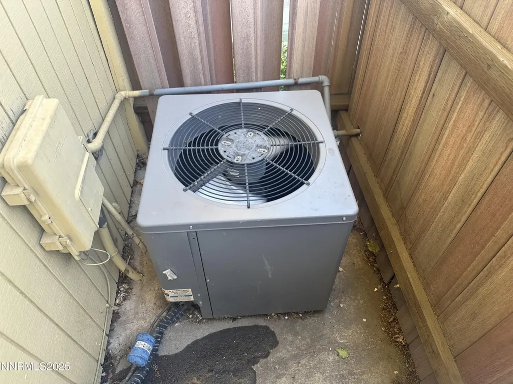 863 Nutmeg Reno NV 89502
