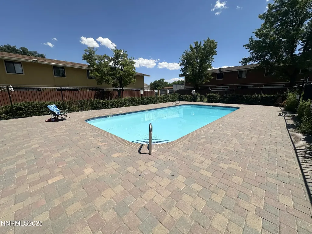 863 Nutmeg Reno NV 89502