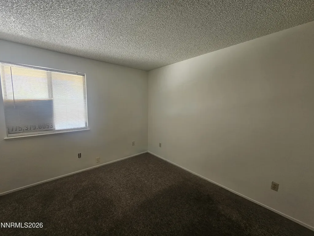863 Nutmeg Reno NV 89502