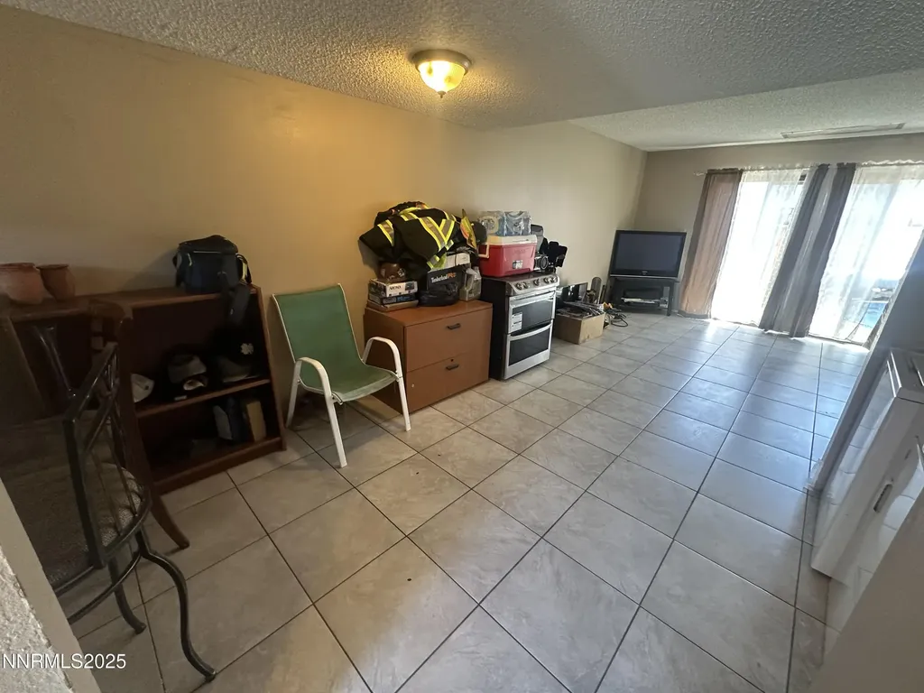 863 Nutmeg Reno NV 89502