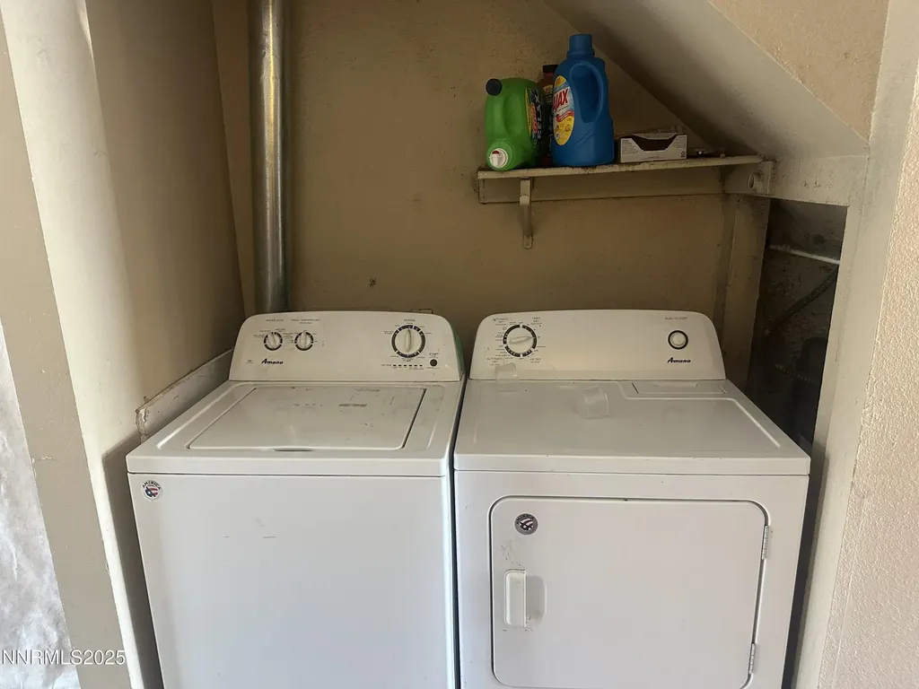 863 Nutmeg Reno NV 89502