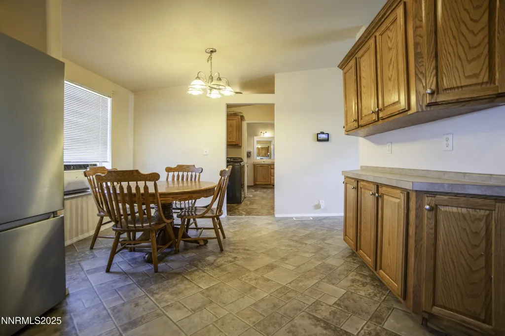 6265 Sandi Winnemucca NV 89445