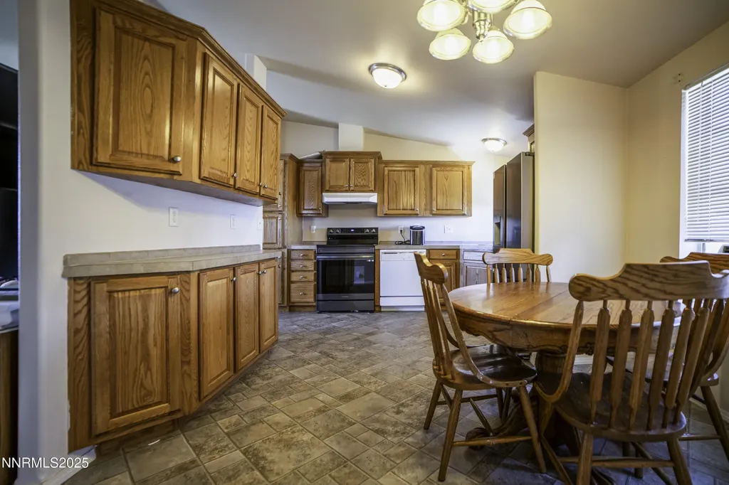 6265 Sandi Winnemucca NV 89445