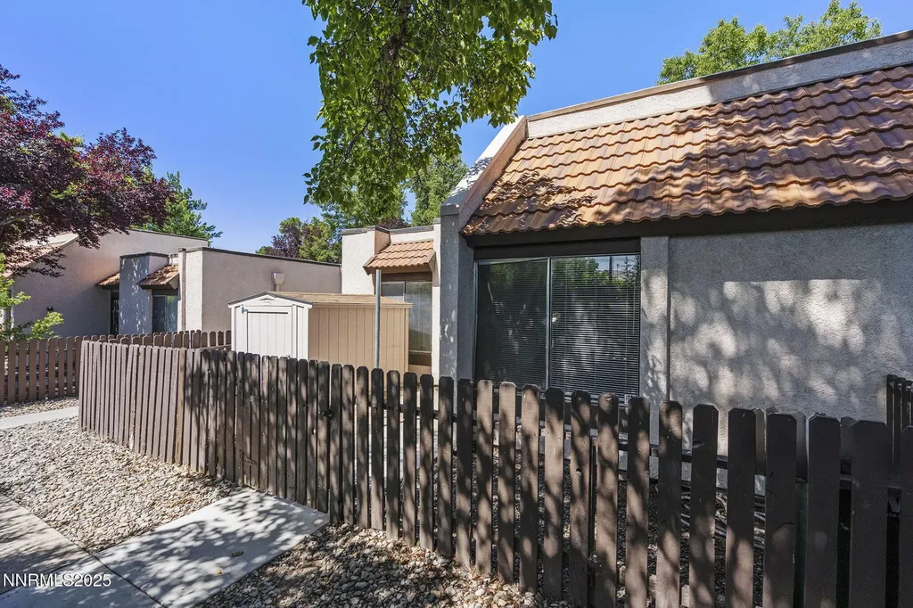 1055 Baywood Sparks NV 89434
