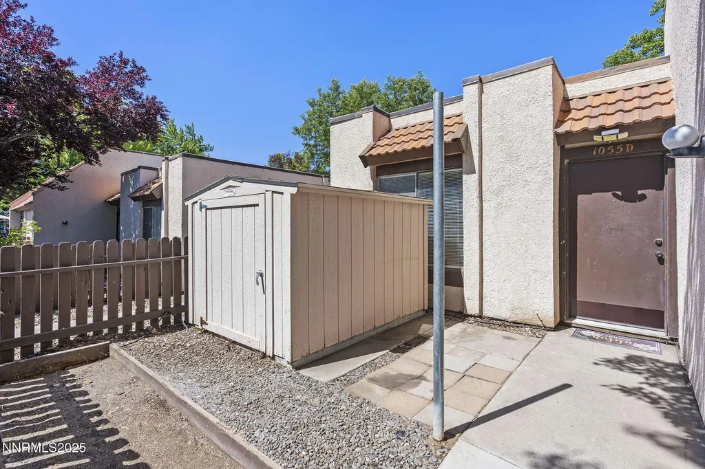1055 Baywood Sparks NV 89434