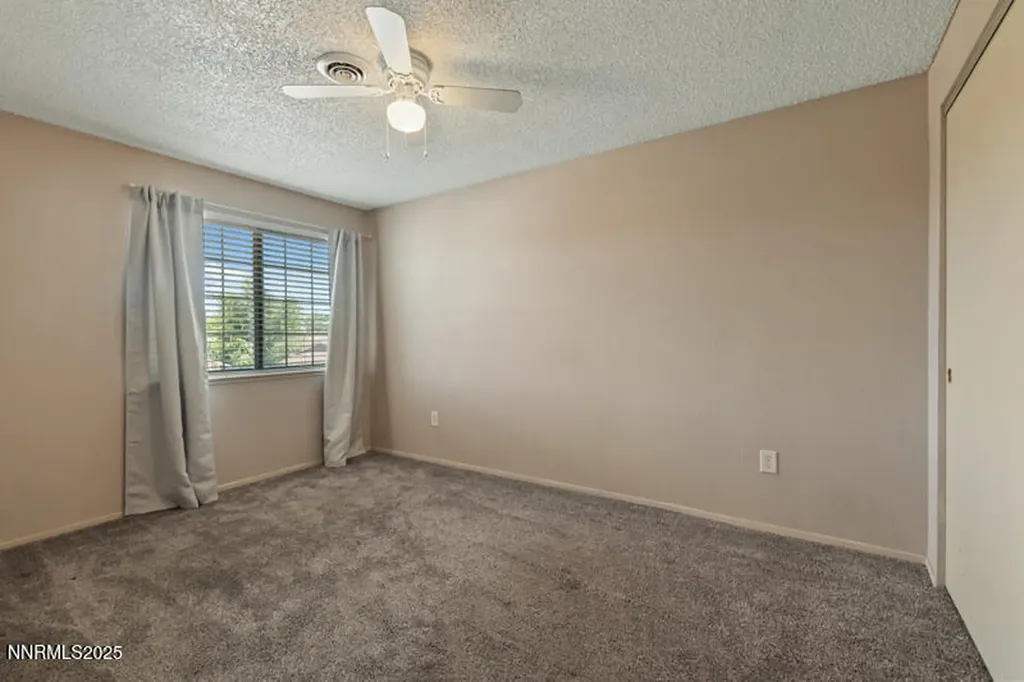 6715 Canoe Hill Sparks NV 89436