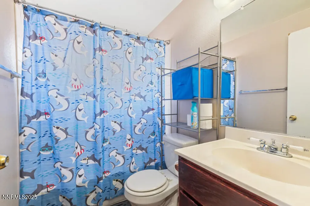 6715 Canoe Hill Sparks NV 89436