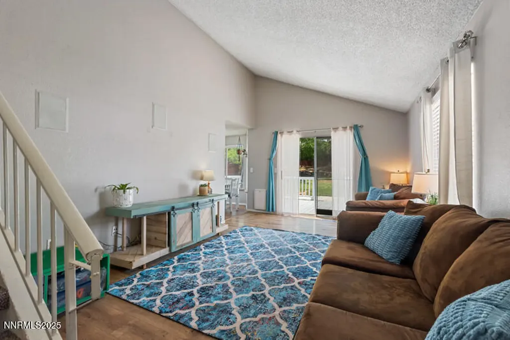 6715 Canoe Hill Sparks NV 89436