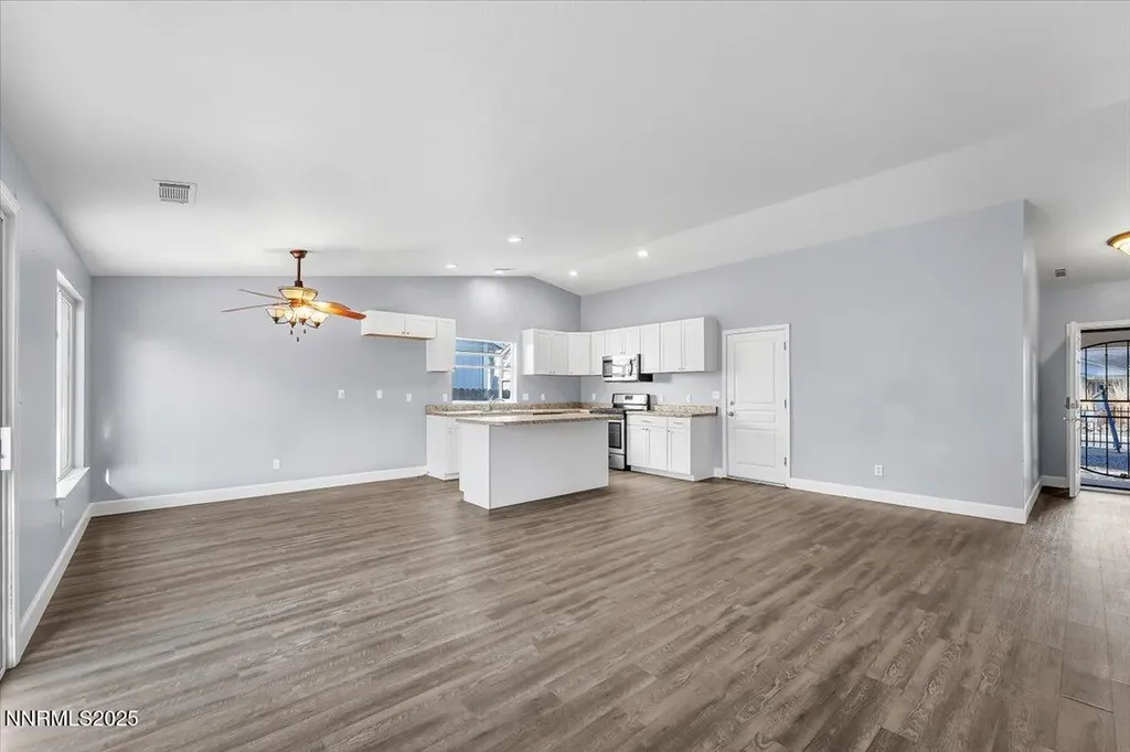 539 Rawe Peak Dayton NV 89403
