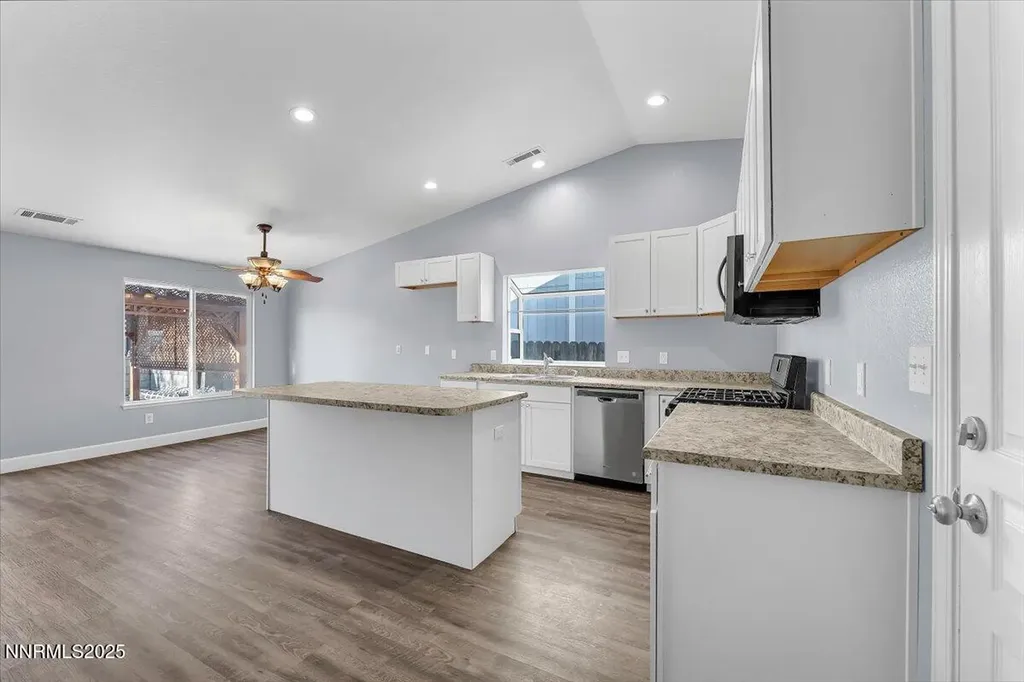 539 Rawe Peak Dayton NV 89403