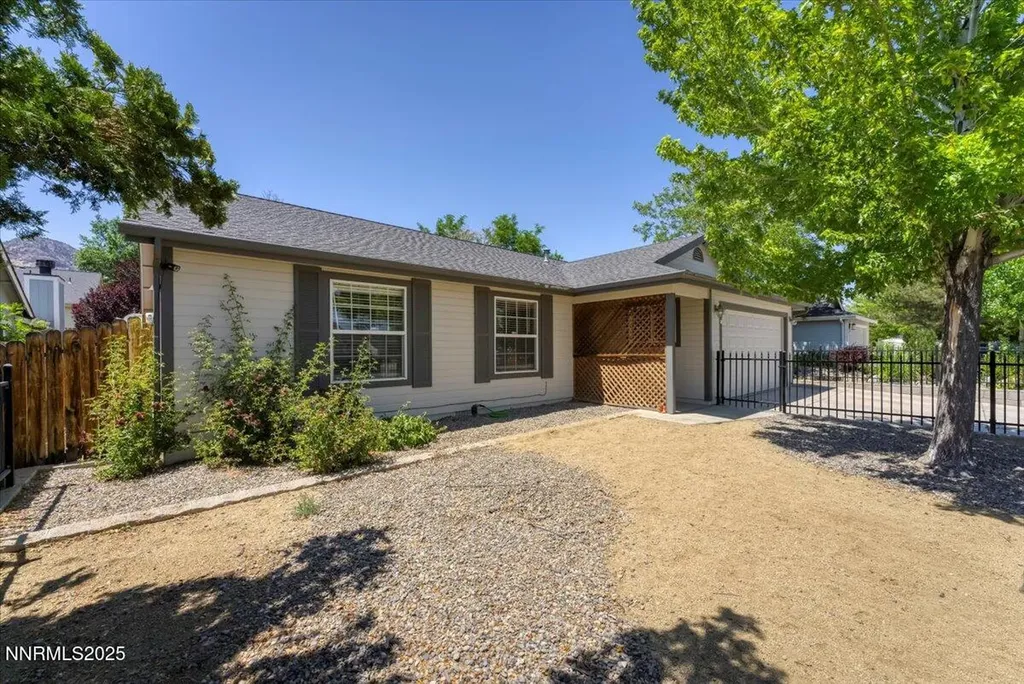 539 Rawe Peak Dayton NV 89403