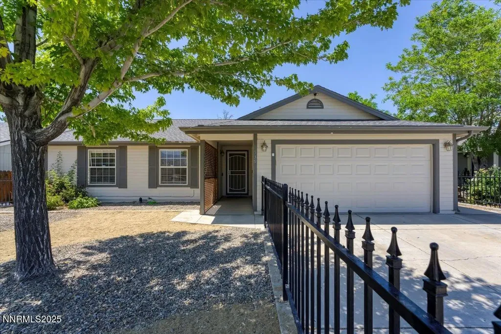 539 Rawe Peak Dayton NV 89403