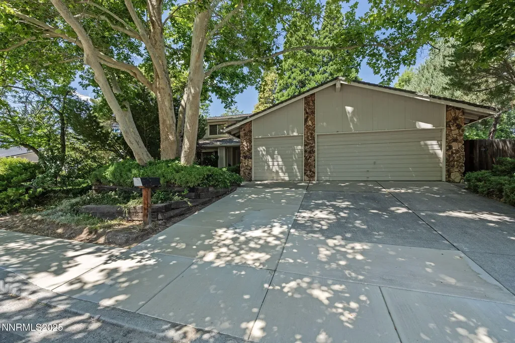 4899 Cool Springs Reno NV 89509