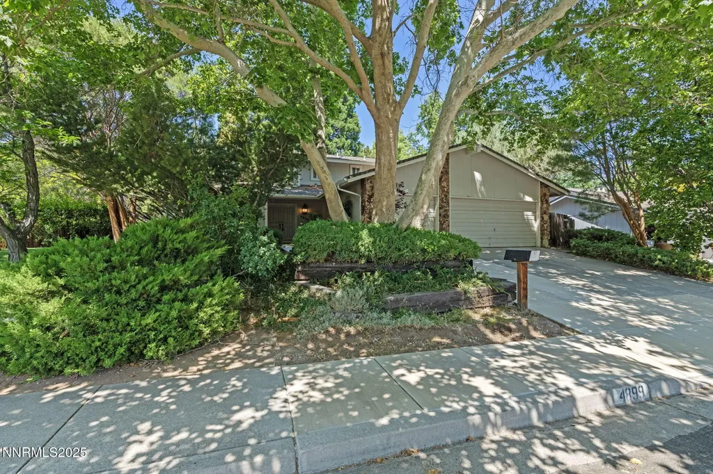 4899 Cool Springs Reno NV 89509