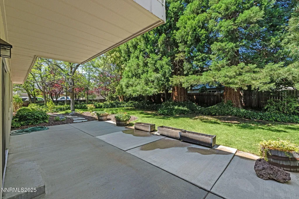 4899 Cool Springs Reno NV 89509