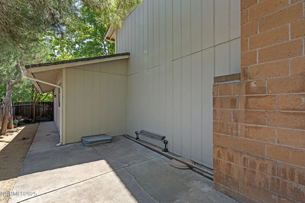 4899 Cool Springs Reno NV 89509