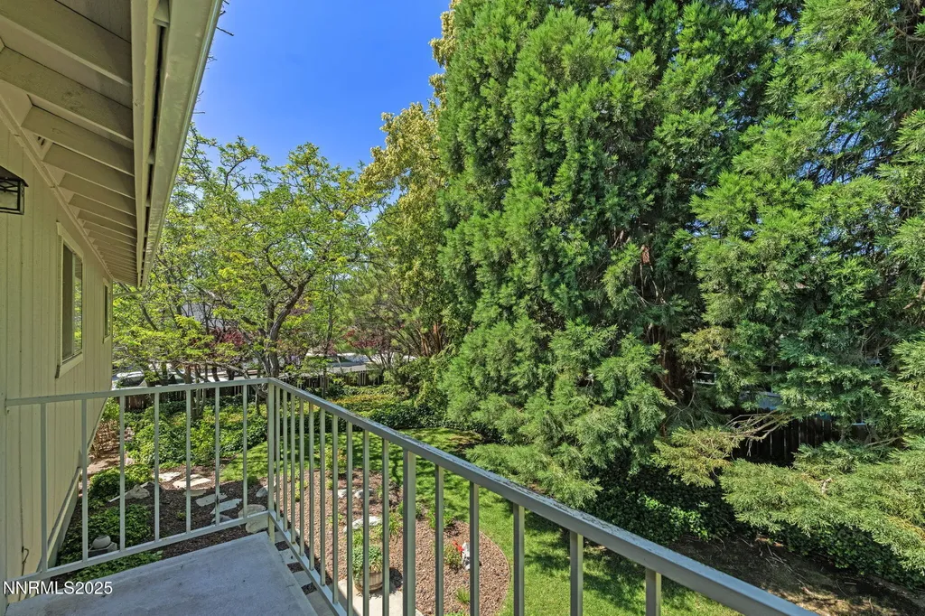 4899 Cool Springs Reno NV 89509
